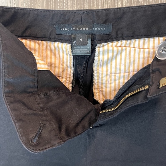Marc by Marc Jacobs Solid Black Capris - Size 6 - Picture 3 of 3